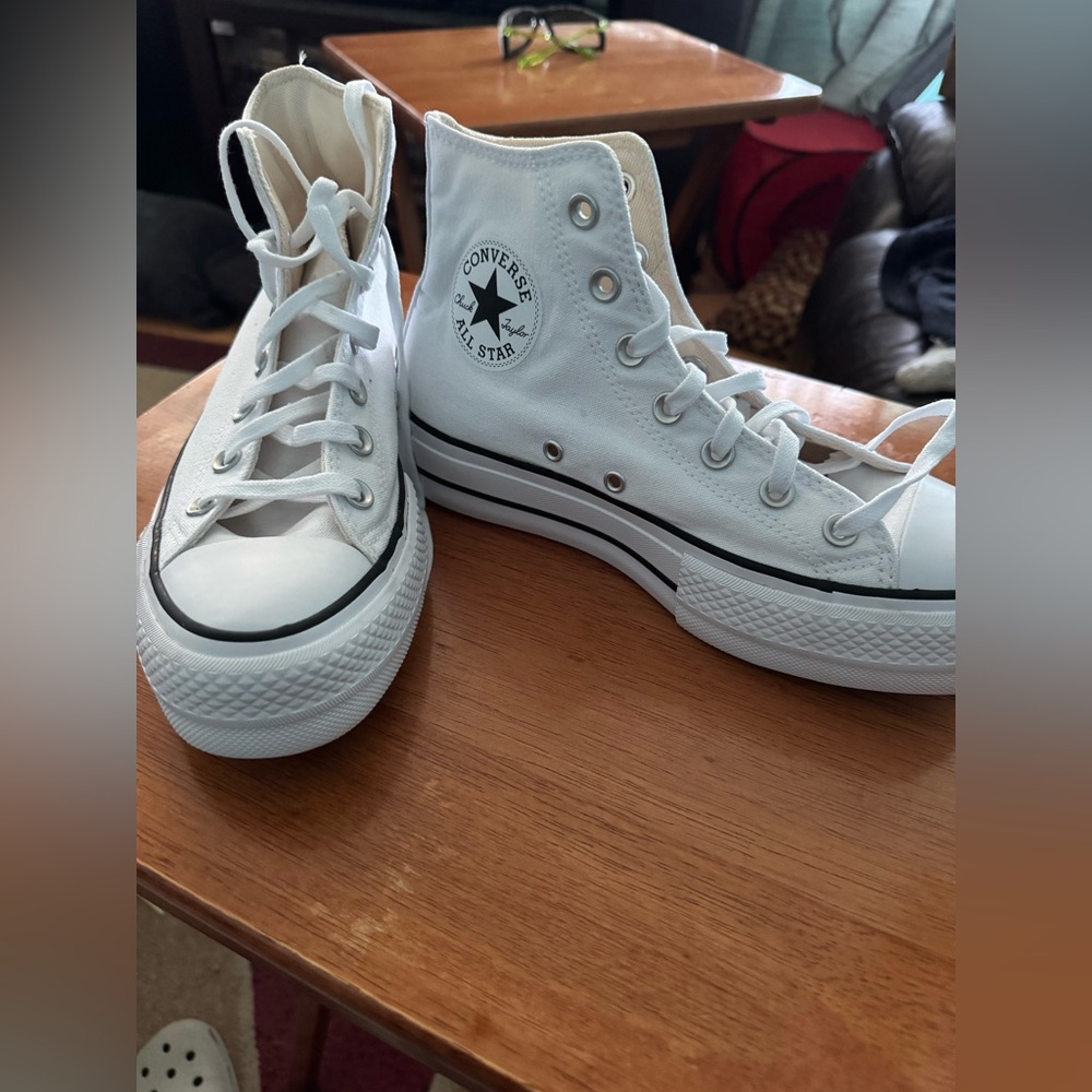 Platform converse